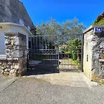 Garden - Two Bedroom Apartment
