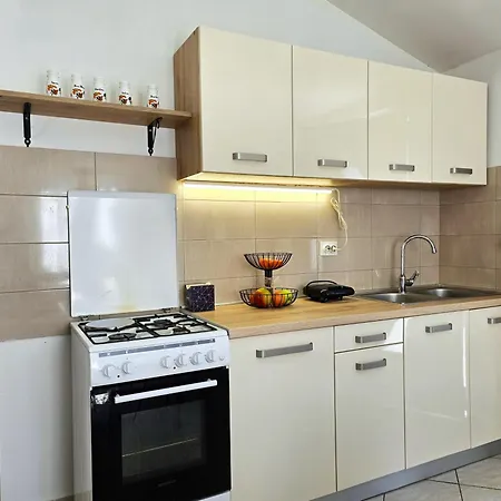 Garden - Two Bedroom Apartman *