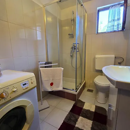 Garden - Two Bedroom Apartman *