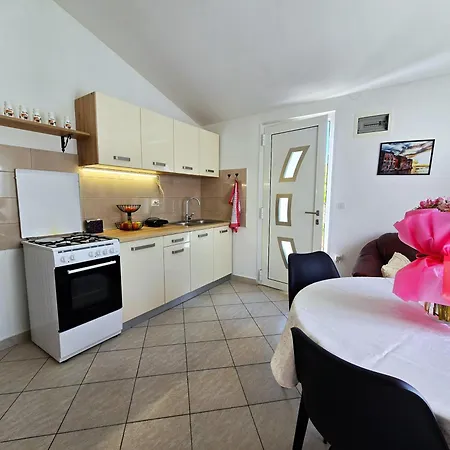 Garden - Two Bedroom * Rovinj