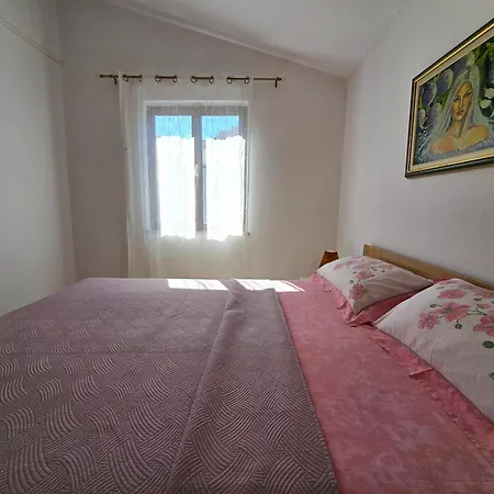 Garden - Two Bedroom Apartman *